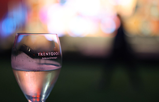 Trentodoc Ã¨ lo spumante piÃ¹ premiato al mondo con 97 medaglie al CSWWC 2025