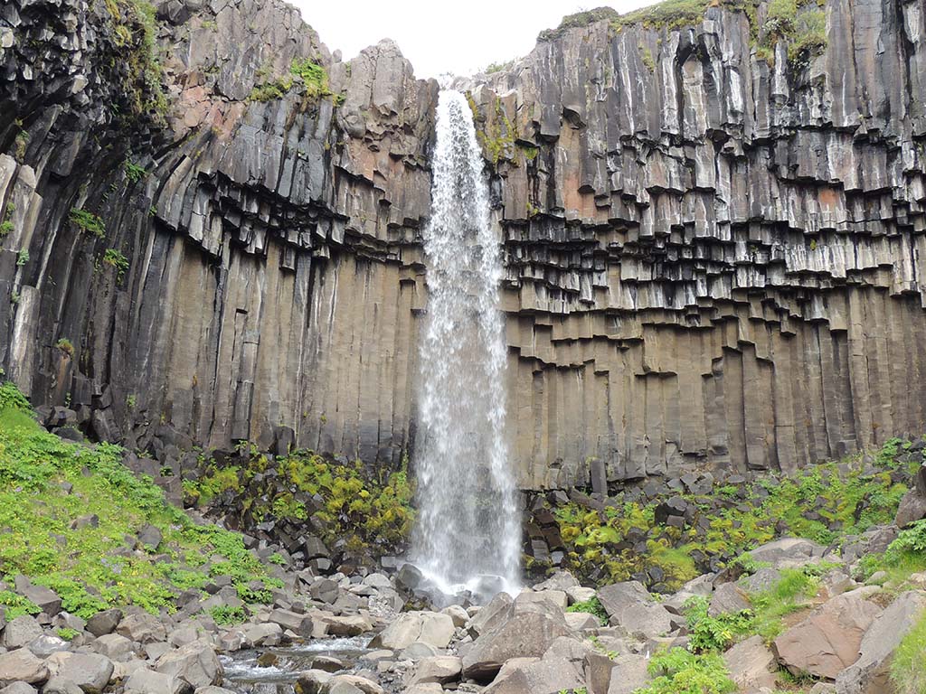 6 - Cascata di Svartifoss