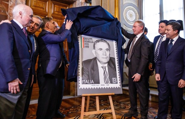 TATARELLA, FRANCOBOLLO <BR> A 25 ANNI DALLA MORTE 