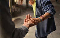 Italian Mission delivers aid to families in Bnaslawa