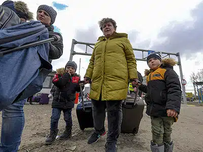 SOLIDARIETAâ, LâITALIA A BUCAREST SOSTIENE I BAMBINI UCRAINI 
