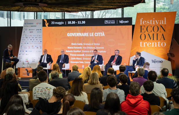 GOVERNARE LE CITTA' <BR> PARLANO I SINDACI