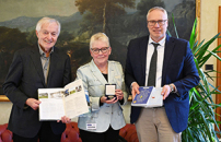 Fvg, ai giornalisti austriaci Gisela HopfmÃ¼ller-Hlavac e Franz Hlavac il sigillo del Consiglio regionale 