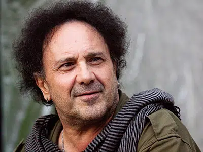 OMAGGIO A PROCIDA CON IL VIDEO-CONCERTO DI ENZO AVITABILE  