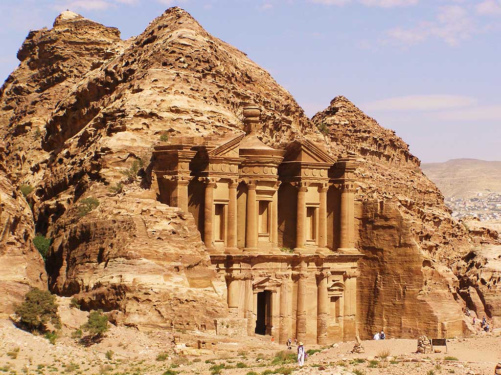 274 - Petra il Monastero scavato nella roccia - Giordania