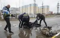 UCRAINA, I DRONI RUSSI <BR> UCCIDONO 5 CIVILI