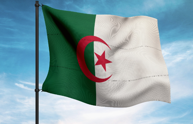 Ambasciata Algeria: Stella dâItalia allo scrittore italo-algerino Amara Lakhous