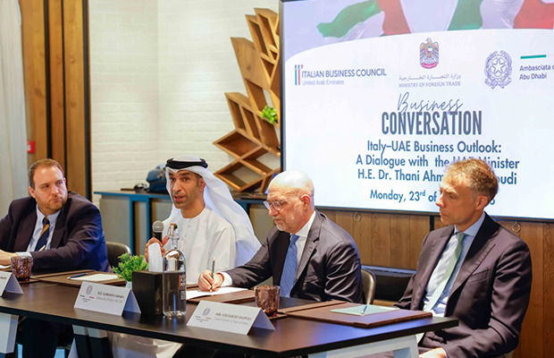 Ambasciata Abu Dhabi, incontro con il ministro del Commercio