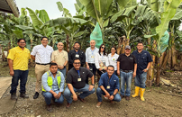 Ecuador, ambasciatore Davoli visita piantagione di banane e incontra associazione esportatori