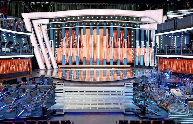 RICCARDO BOCCHINI FIRMA <br>LA SCENOGRAFIA DI SANREMO