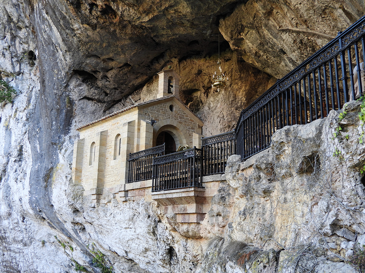 Santa grotta di Covalonga - Asturie