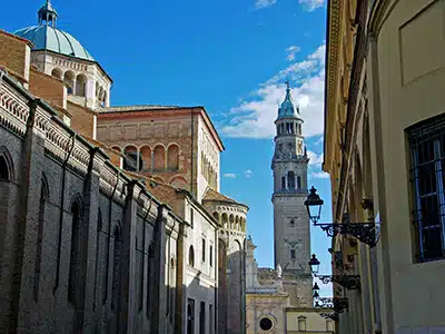 STUDIARE IN ITALIA, âINVEST YOUR TALENTâ: ON LINE IL BANDO