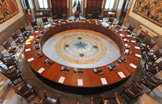  SICUREZZA, GOVERNO VARA DECRETO <br> CONTRO CRIMINALITA' MINORILE