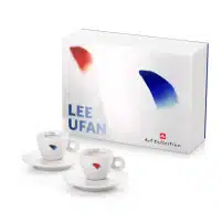 NEL MONDO ILLY CON LE TAZZINE FIRMATE LEE UFAN