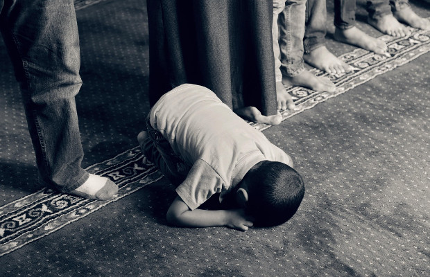 I bambini, la moschea <br> e i nuovi valori