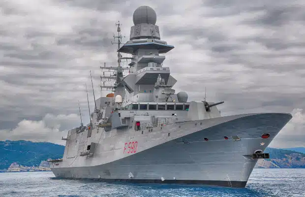 COSIâ LA MARINA ITALIANA <BR> FRONTEGGIA LE NAVI RUSSE
