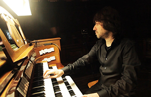 In Messico proiezione del film Frate Sole accompagnato dal vivo dal maestro Mario Mariani