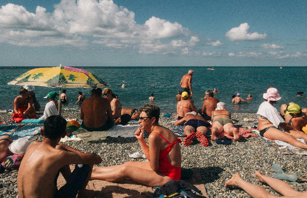 FERRAGOSTO: STAVOLTA Eâ PIENONE <br> MA MENO GIORNI FERIE E PIUâ PICNIC