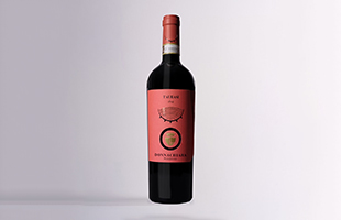 Il Taurasi 2021 di Donnachiara tra i 50 migliori vini al mondo ai Decanter World Wine Awards 2025