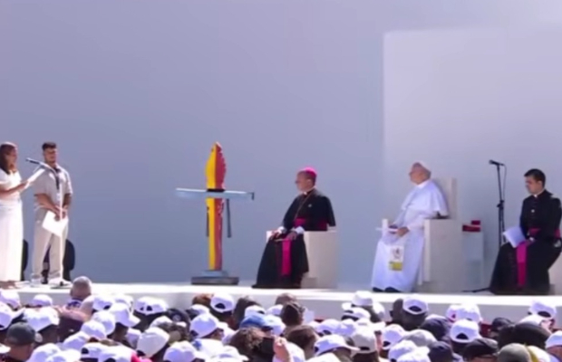 IL PAPA AI TRAFFICANTI: <BR> “FERMATEVI, CONVERTITEVI”
