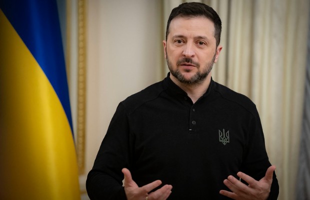 ABU DABHI, ZELENSKY: <BR> DONBASS AL CENTRO