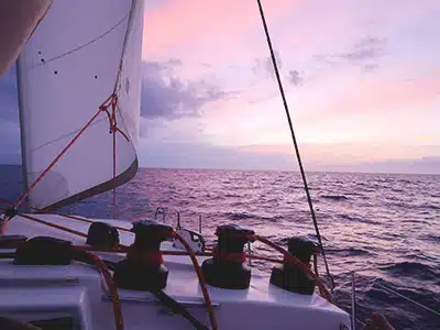 Eâ ITALIANO IL CATAMARANO A VELA DEI RECORD
