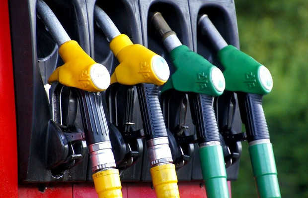 CARO BENZINA, ECCO <BR> COME RISPARMIARE