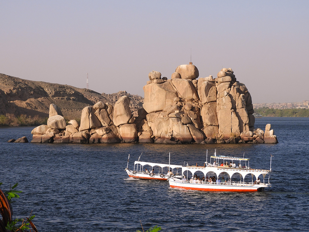 03 - Isola di Agilkia vista dal Tempio di File ad Aswan - Egitto