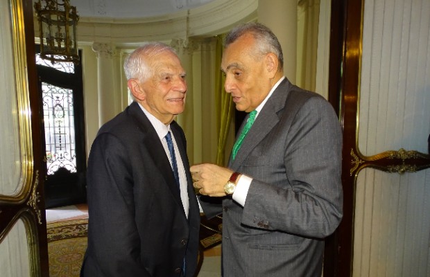 Madrid, dialogo sullo stato di diritto e le crisi internazionali con Josep Borrell e Javier Cremades