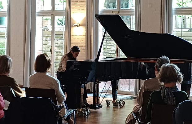 La pianista Francesca Di Pierro in concerto a Brema: riscoprire la musica classica