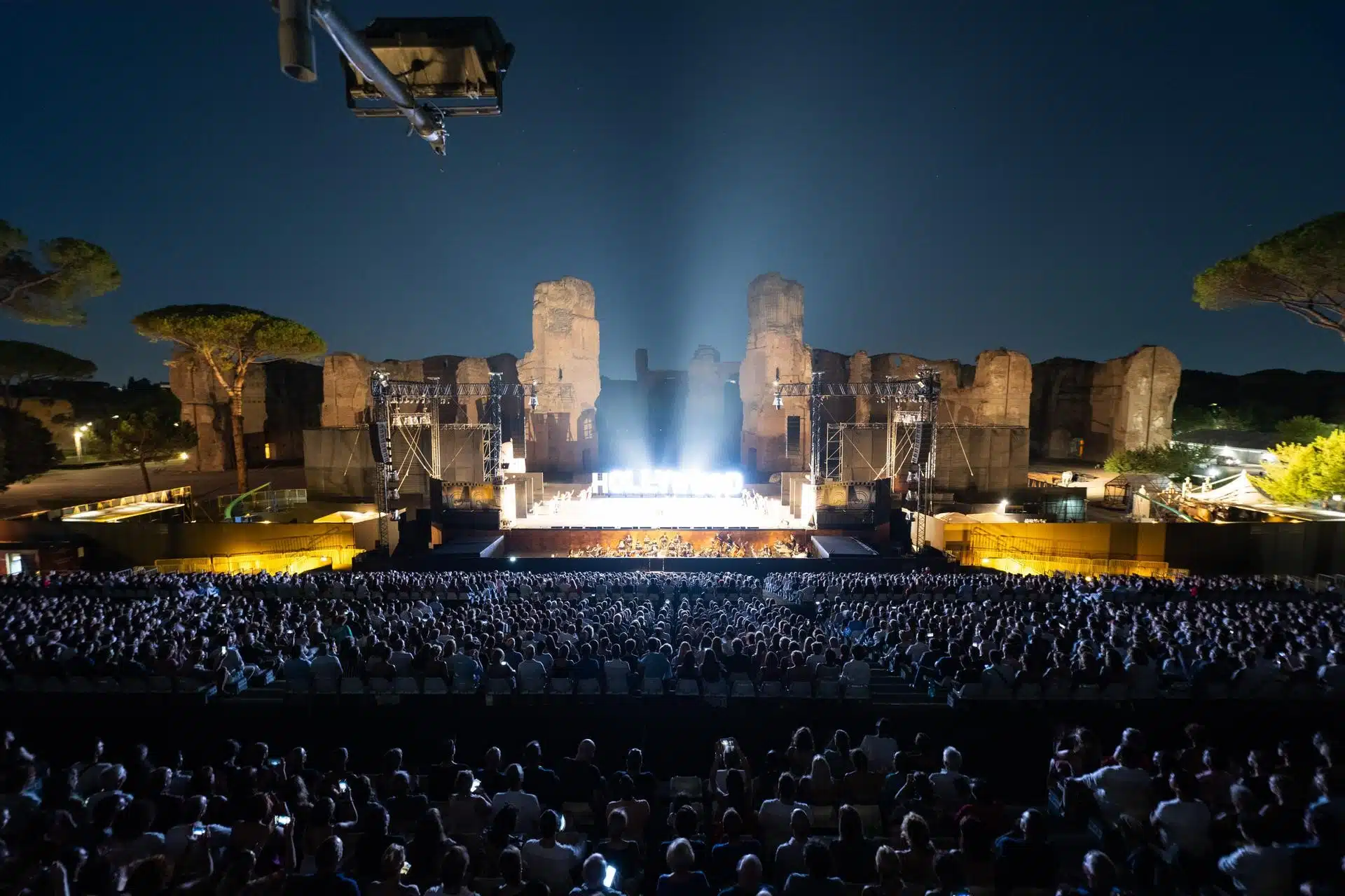 Il âRigolettoâ noir di Michieletto arriva a Caracalla