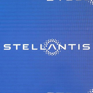 Stellantis revises targets: 100% electric cars by 2030 unrealistic