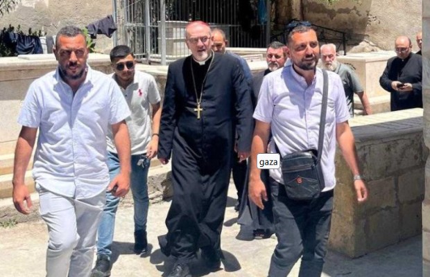 GAZA, COLPITA LA CHIESA <br> DELLA SACRA FAMIGLIA