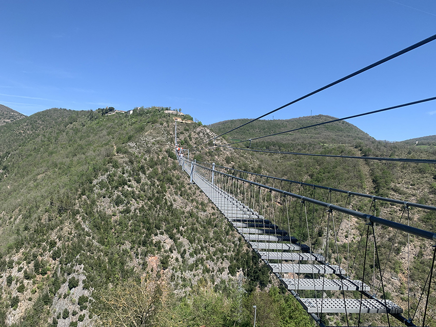 Umbria: Sellano, sul ponte tibetano piÃ¹ alto dâEuropa