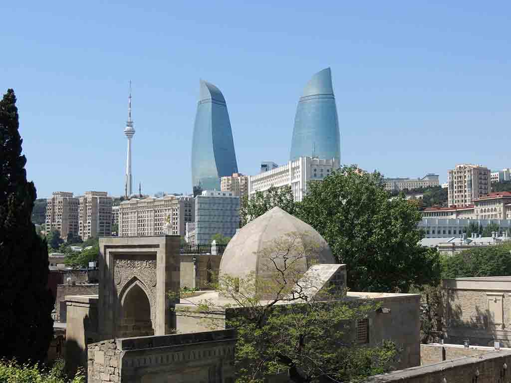 465 - Panorama di Baku dalla citta' vecchia - Azerbaijan